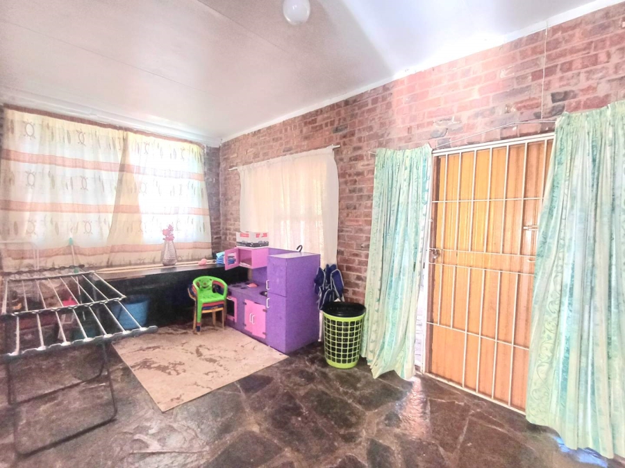 4 Bedroom Property for Sale in Uitsig Free State